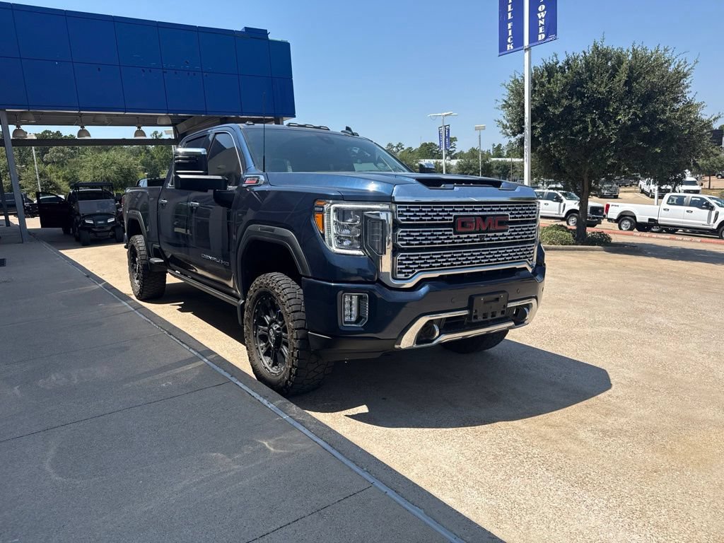 Used 2022 GMC Sierra 2500 Denali w/ Denali Ultimate Package AWD/4WD image 2