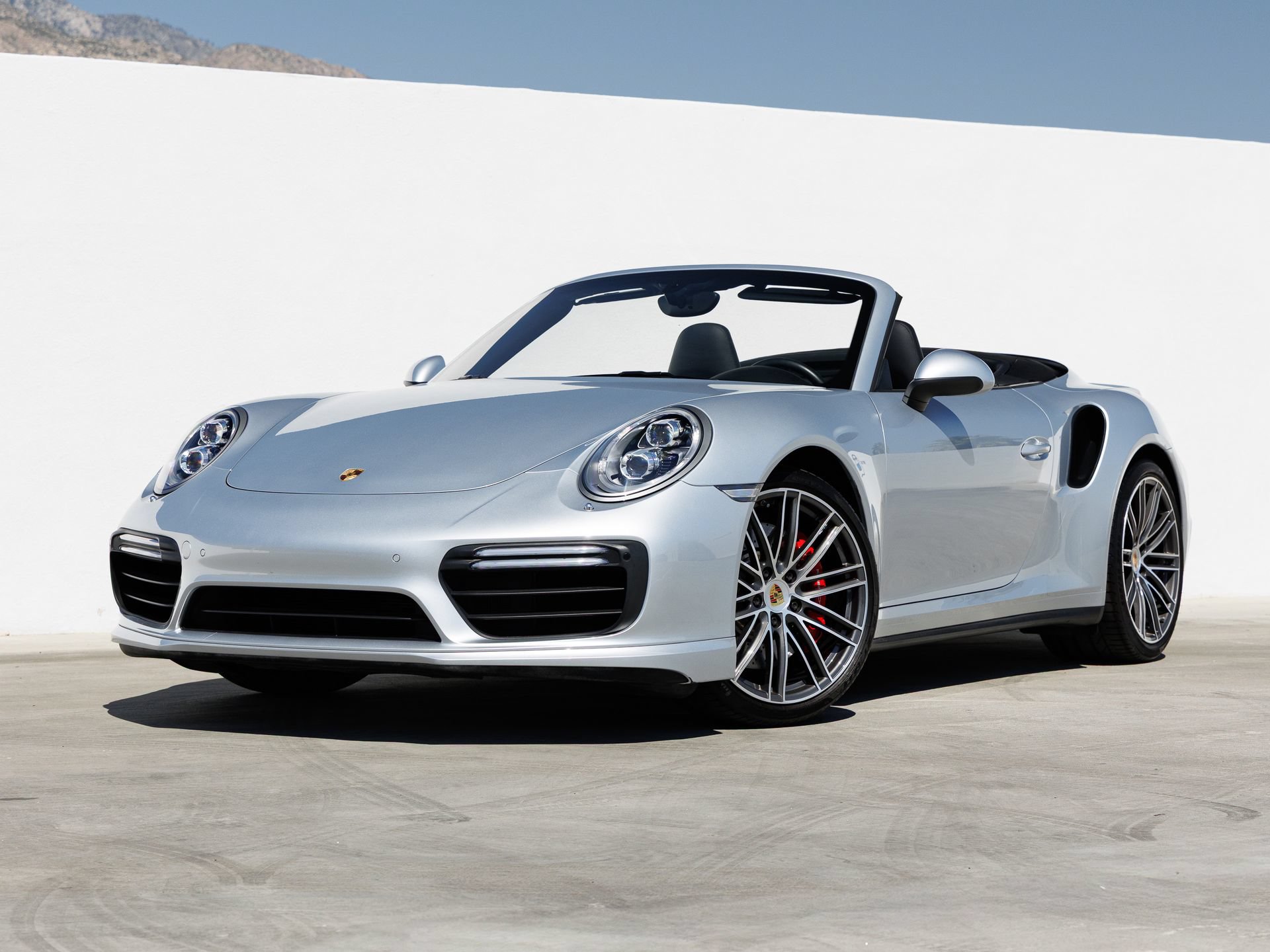 Certified 2017 Porsche 911 Turbo AWD/4WD image 1