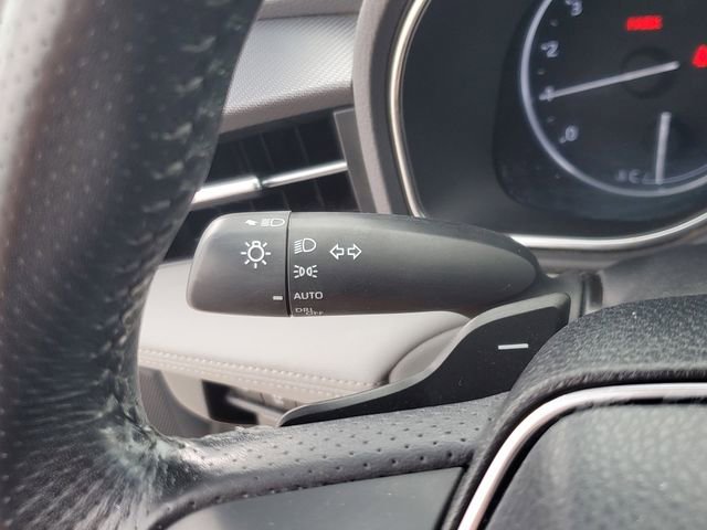 Used 2019 Toyota Avalon XSE w/ Carpet Mat Package FWD image 28