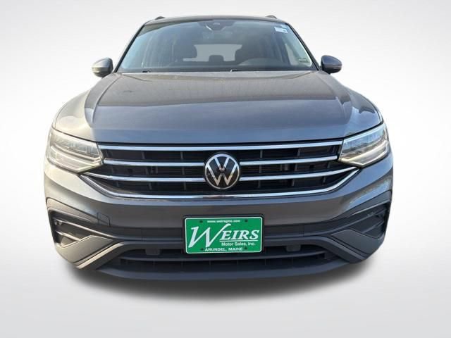 Used 2024 Volkswagen Tiguan S image 6