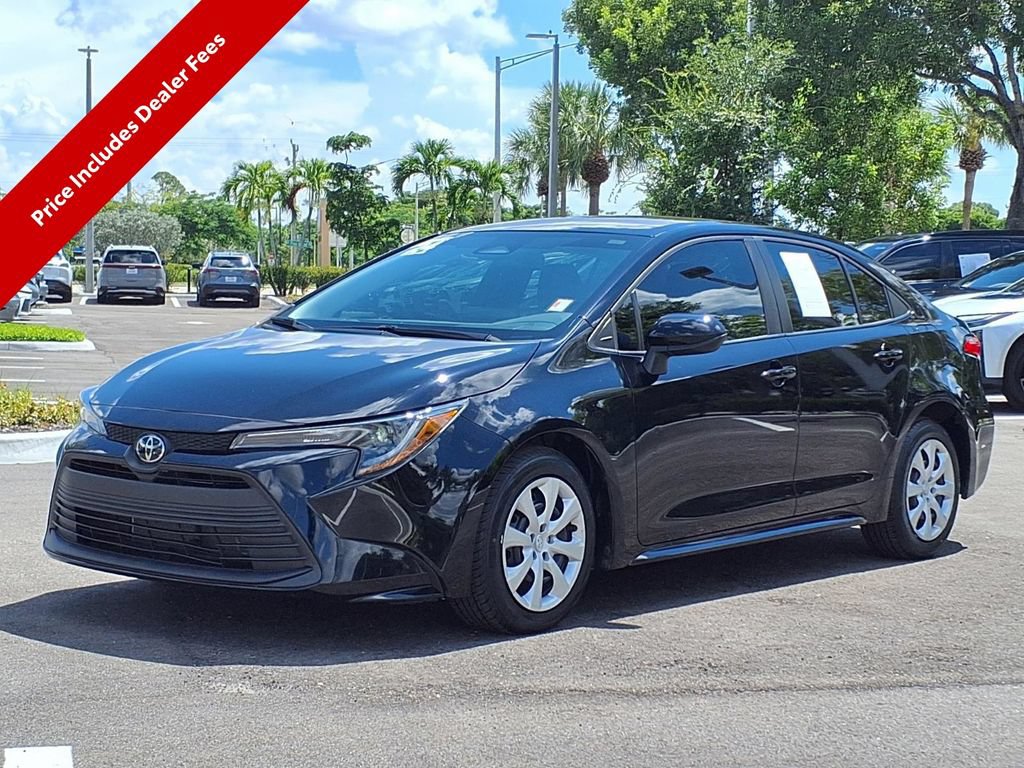 Used 2024 Toyota Corolla LE FWD image 3