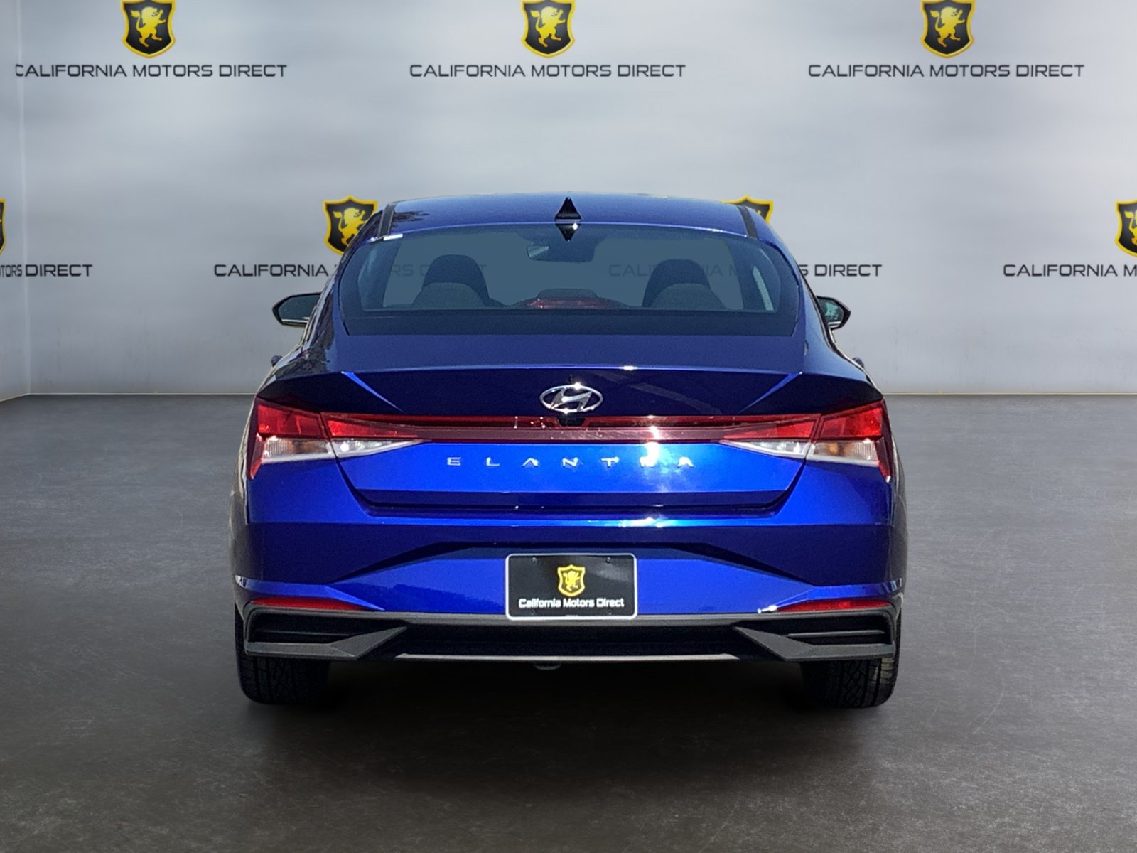 Used 2023 Hyundai Elantra SEL w/ Convenience Package FWD image 4