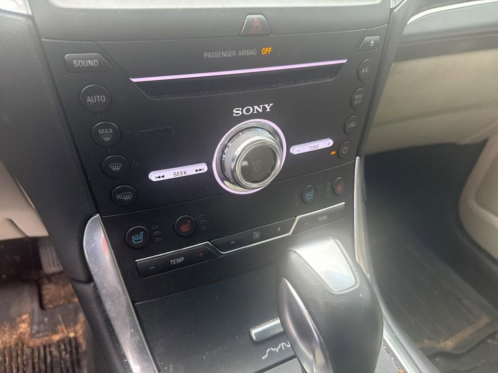 Used 2017 Ford Edge Titanium w/ Equipment Group 301A AWD/4WD image 13
