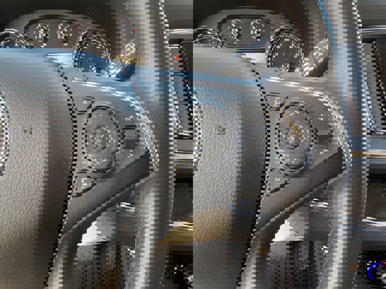 Used 2020 Buick Enclave Essence w/ Sound and Sites Package image 22