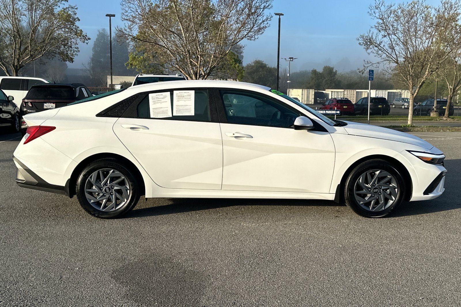 Certified 2025 Hyundai Elantra Blue image 3