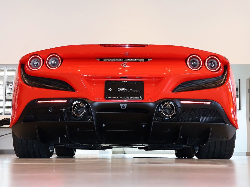 Certified 2021 Ferrari F8 Tributo RWD image 43