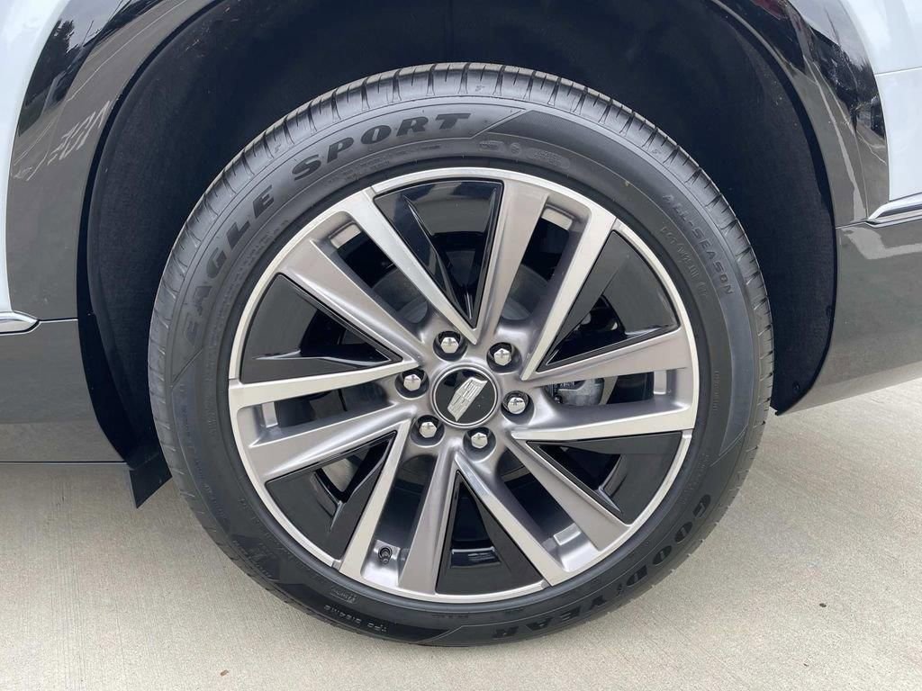New 2026 Cadillac Vistiq Luxury AWD/4WD image 11