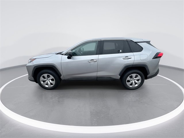 Used 2022 Toyota RAV4 LE image 5