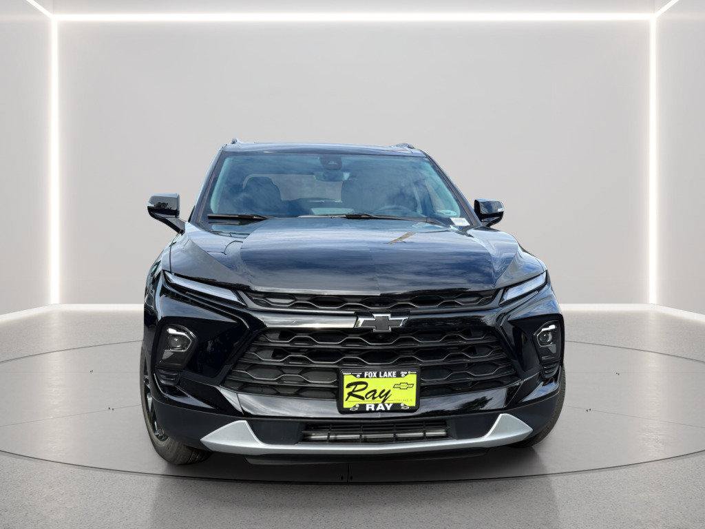 New 2026 Chevrolet Blazer LT w/ Sound & Technology Package AWD/4WD image 2