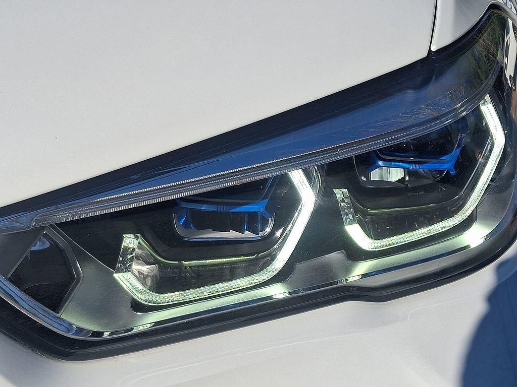 Used 2021 BMW X5 M w/ Executive Package image 10