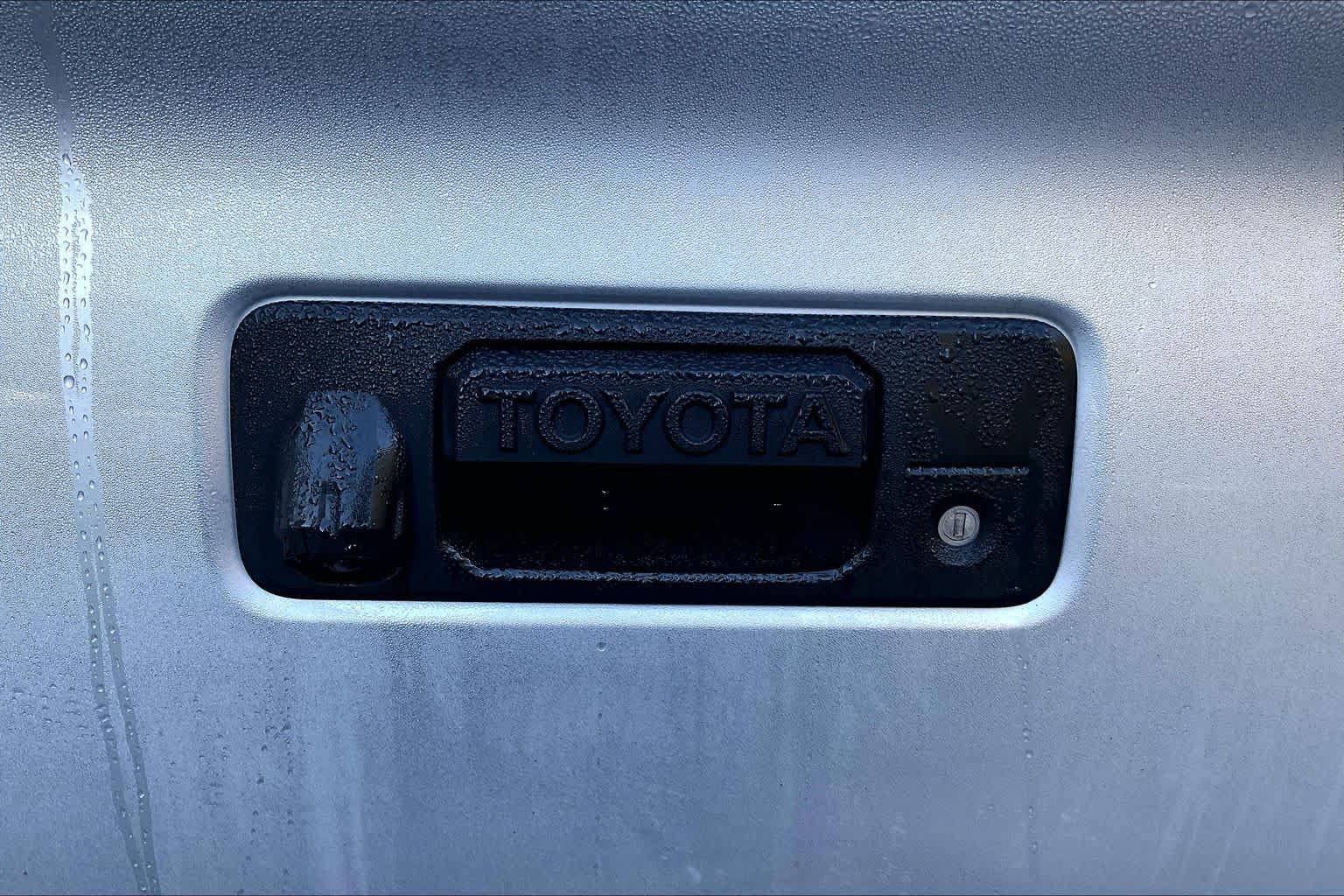 Used 2023 Toyota Tacoma TRD Off-Road w/ Black Out Package (TMS) AWD/4WD image 31
