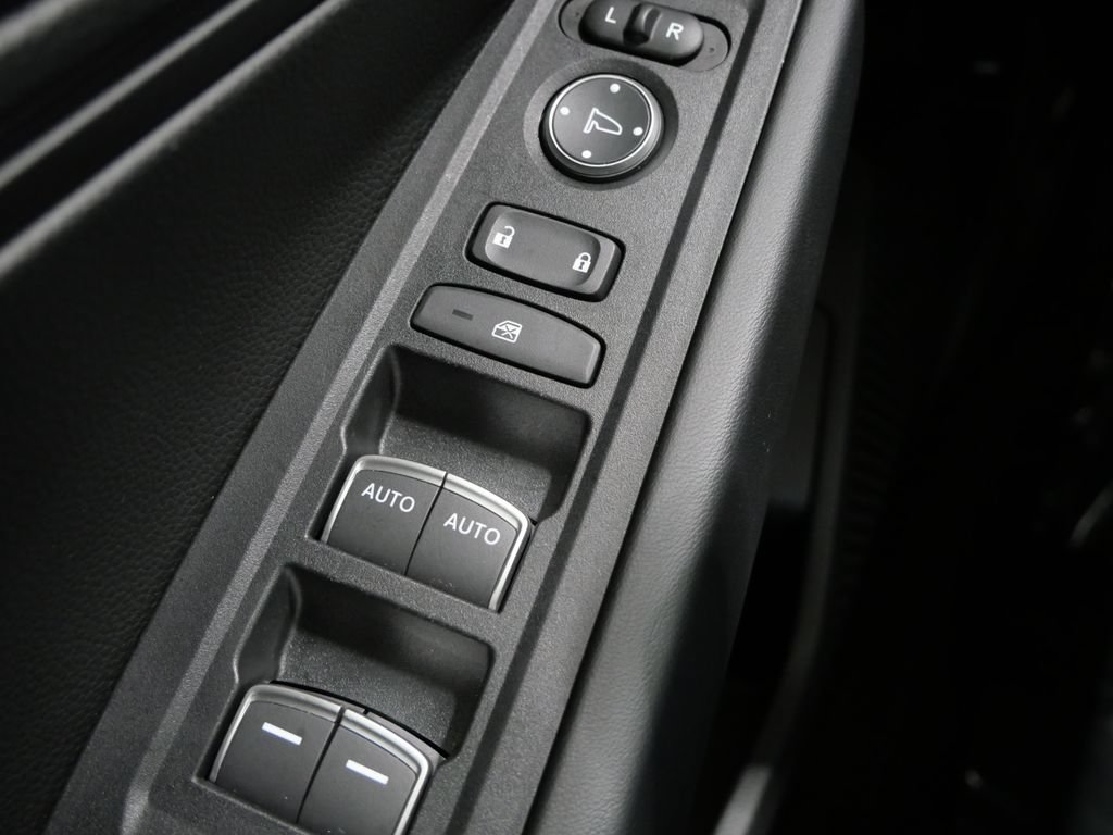Used 2025 Honda Accord LX image 13