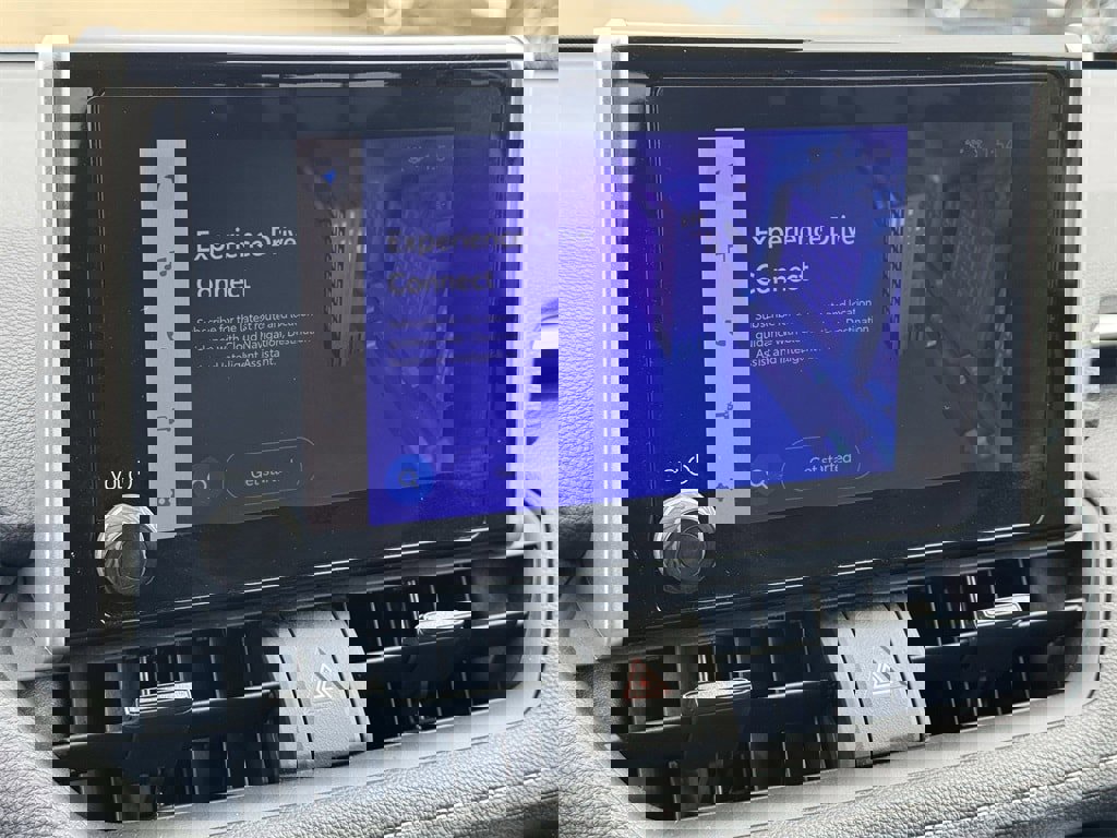 Used 2025 Toyota RAV4 LE image 13