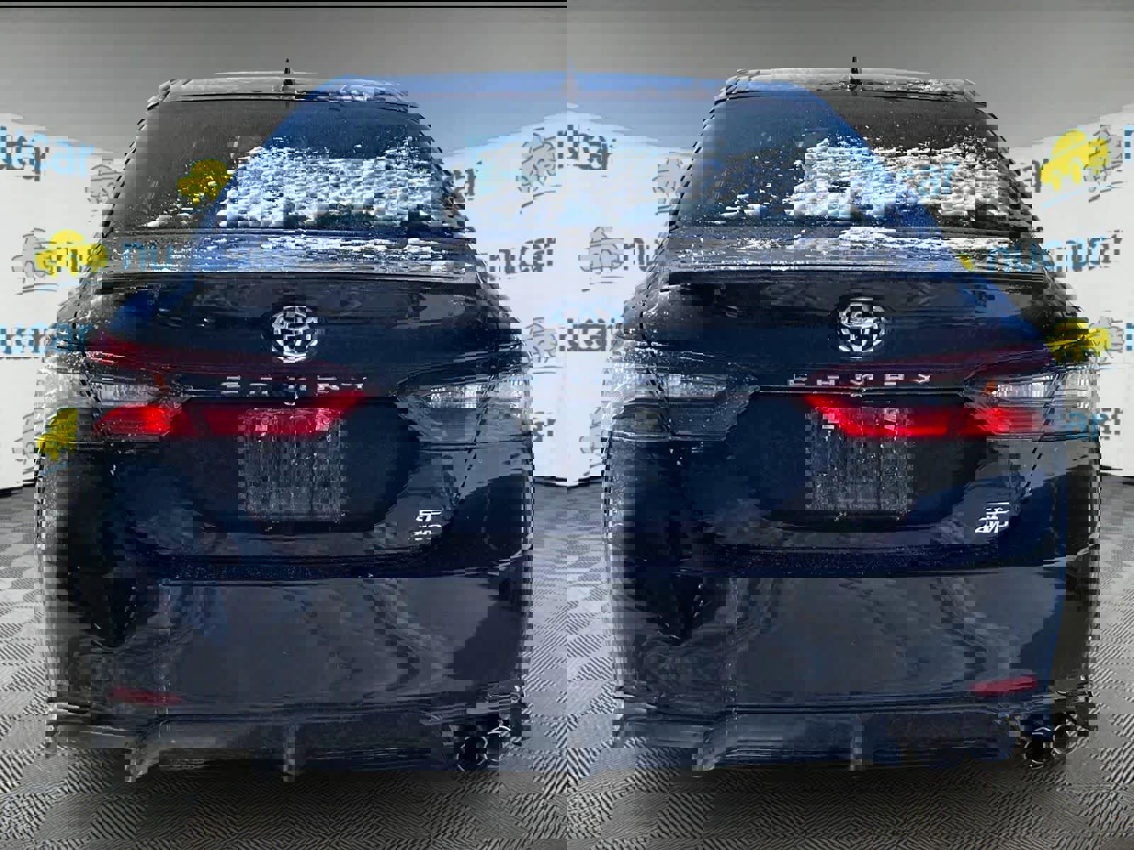 Used 2024 Toyota Camry SE w/ Cold Weather Package image 3