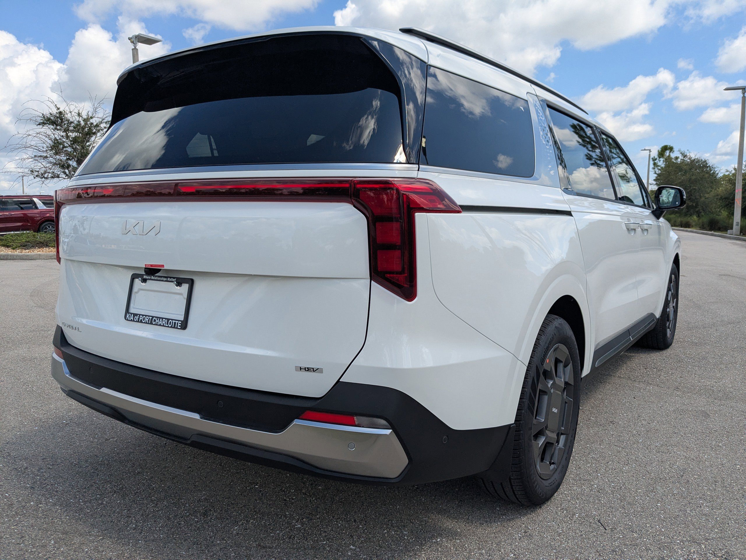 New 2026 Kia Carnival SX image 5