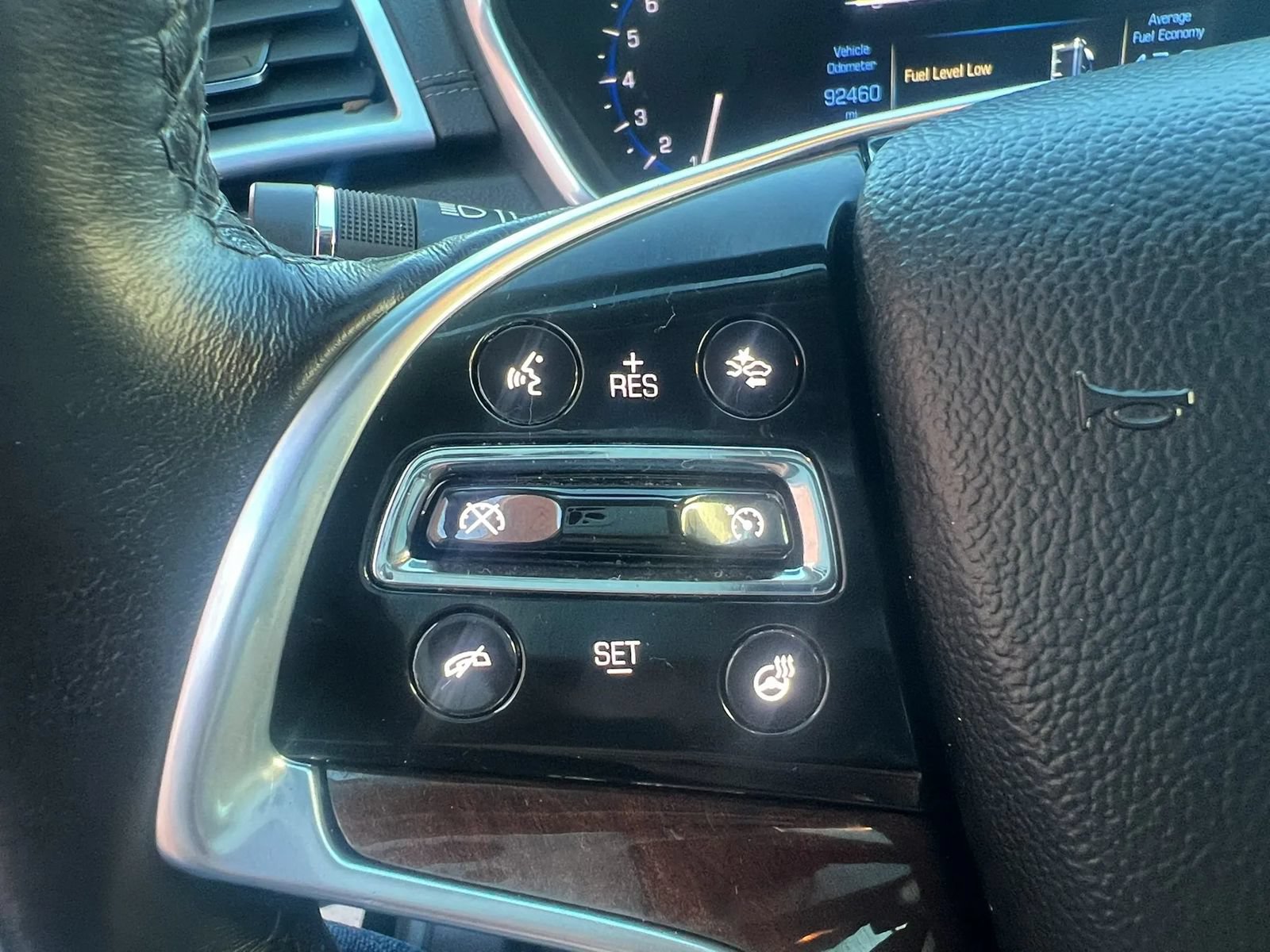 Used 2014 Cadillac SRX Luxury w/ Driver Awareness Package FWD image 18