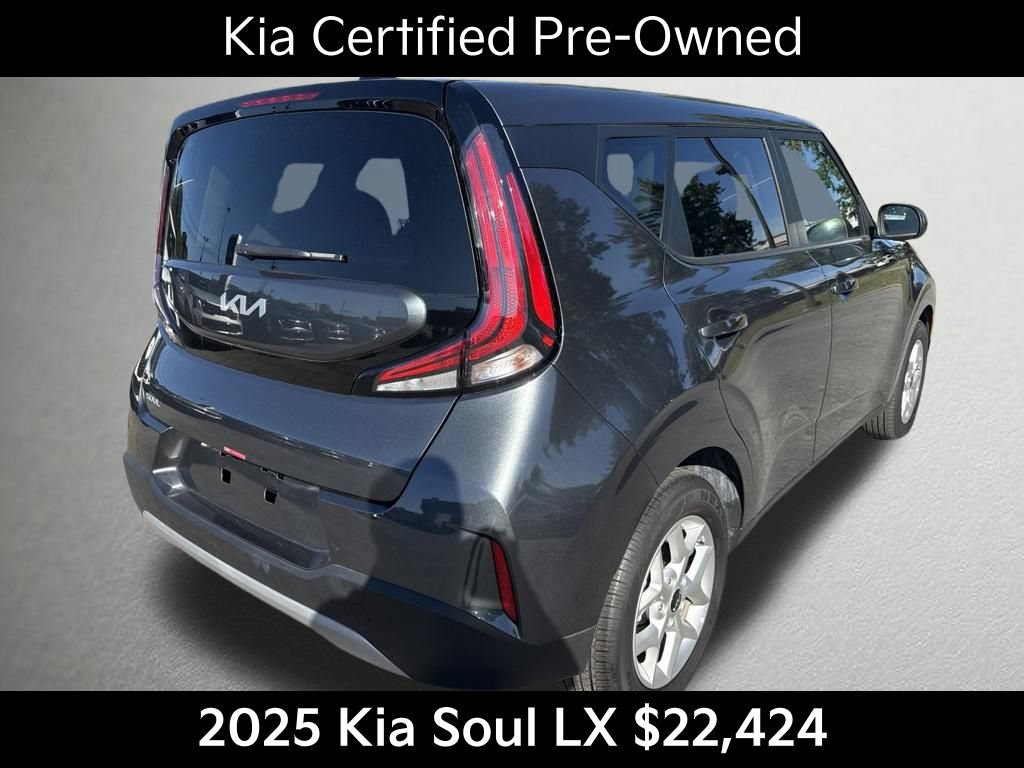 Certified 2025 Kia Soul LX w/ LX Technology Package FWD image 4