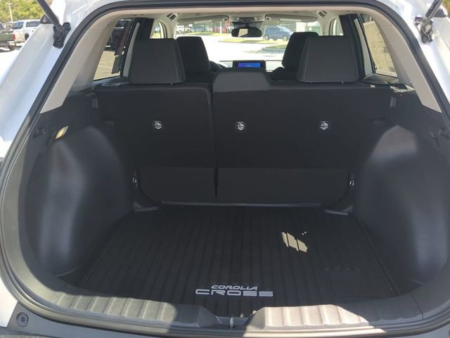 New 2026 Toyota Corolla Cross LE FWD image 13