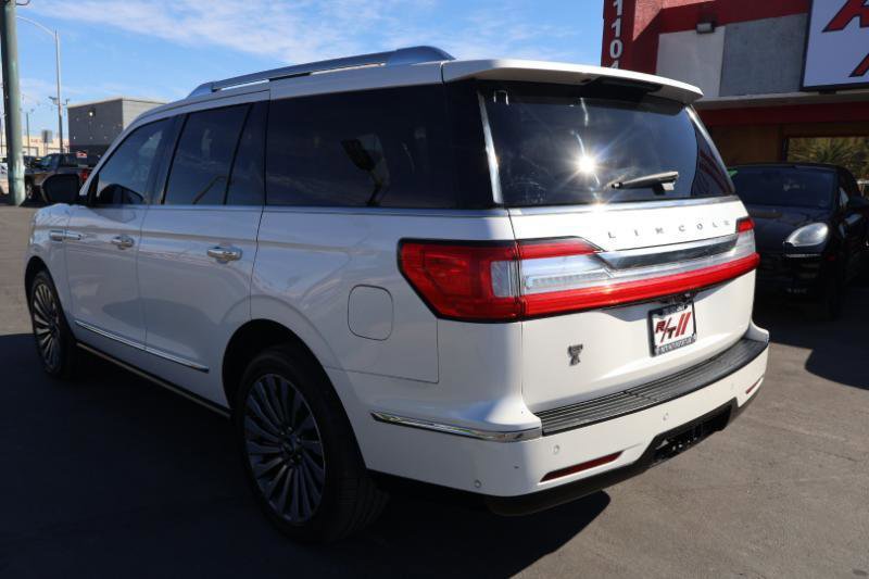 Used 2019 Lincoln Navigator Reserve image 5