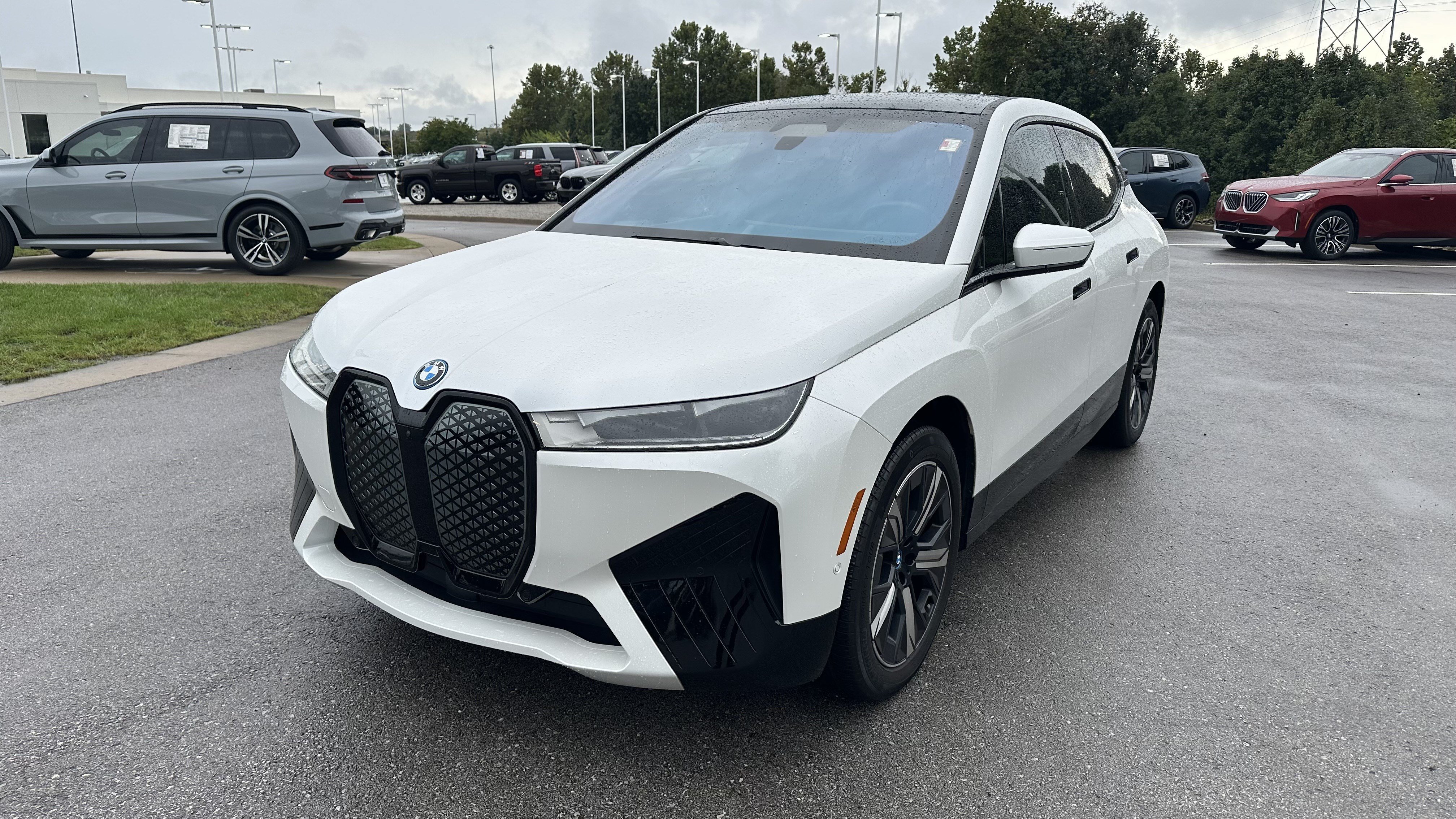 Certified 2024 BMW iX xDrive50 w/ Sport Package AWD/4WD image 5