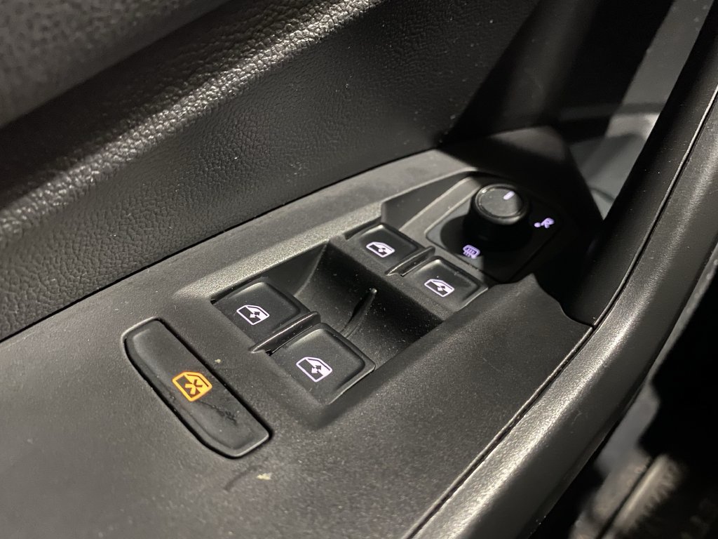 Used 2019 Volkswagen Jetta S w/ Driver Assistance Package FWD image 10