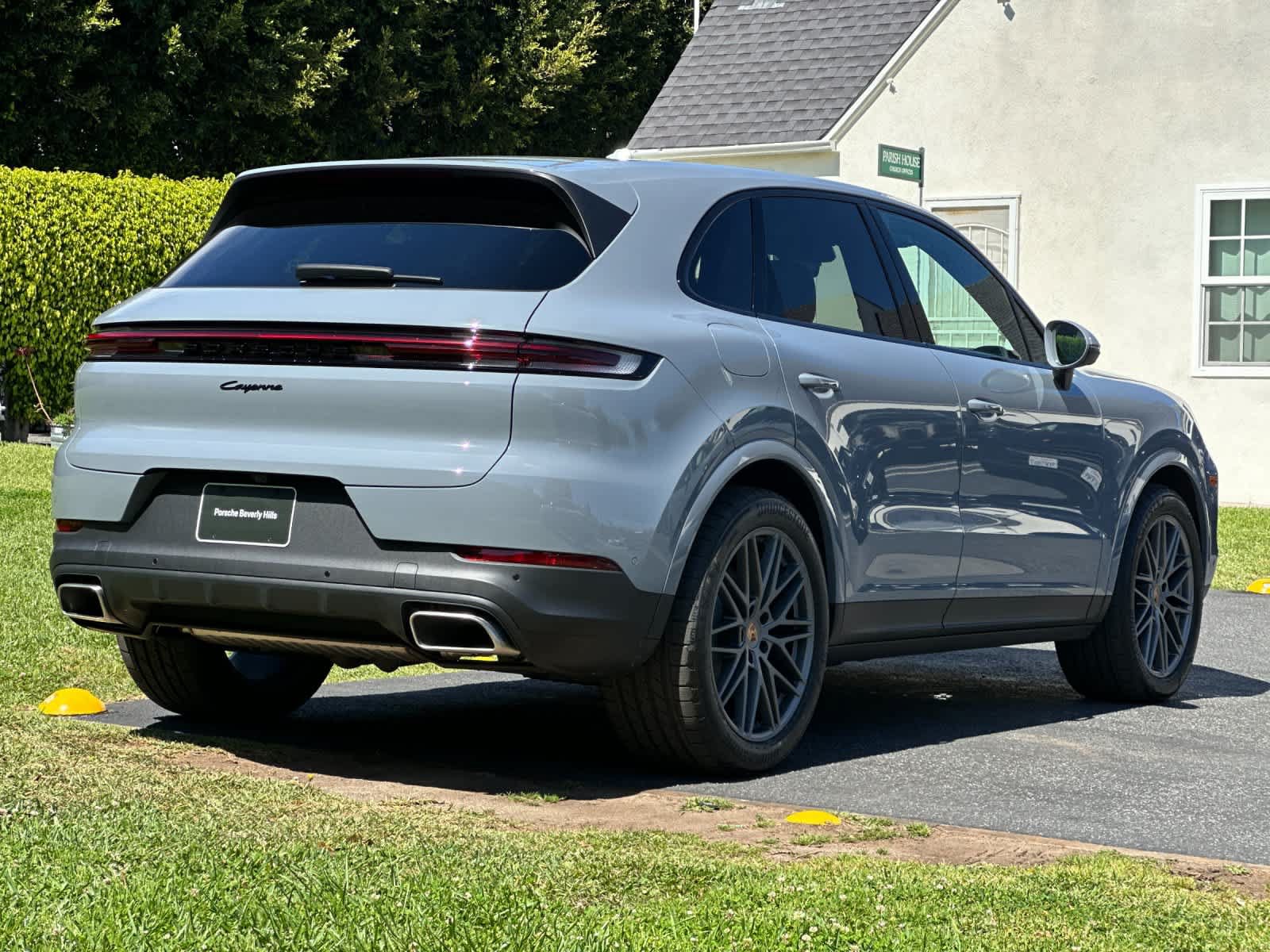 New 2026 Porsche Cayenne AWD/4WD image 8