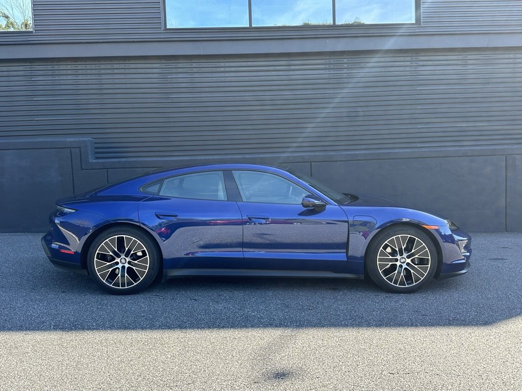 Certified 2022 Porsche Taycan image 11