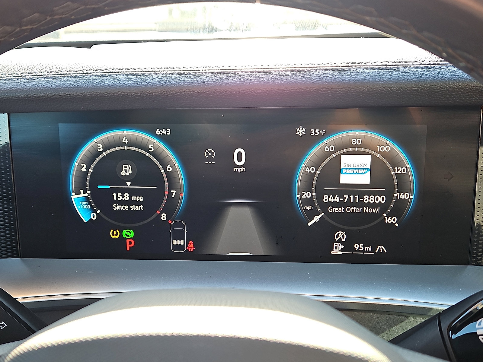 Certified 2025 Volkswagen Tiguan SE R-Line image 18