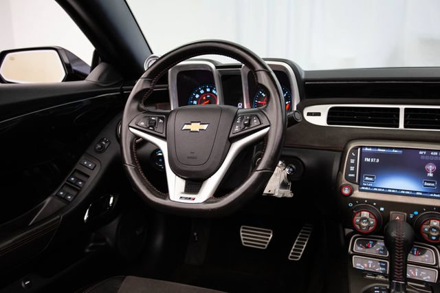 Used 2014 Chevrolet Camaro ZL1 RWD image 4