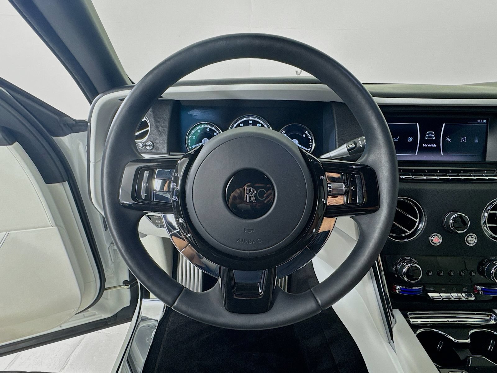 Certified 2021 Rolls-Royce Cullinan AWD/4WD image 12