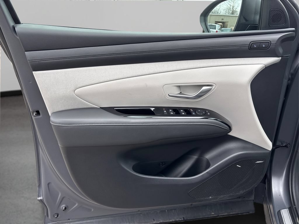 Used 2025 Hyundai Tucson Limited AWD/4WD image 22