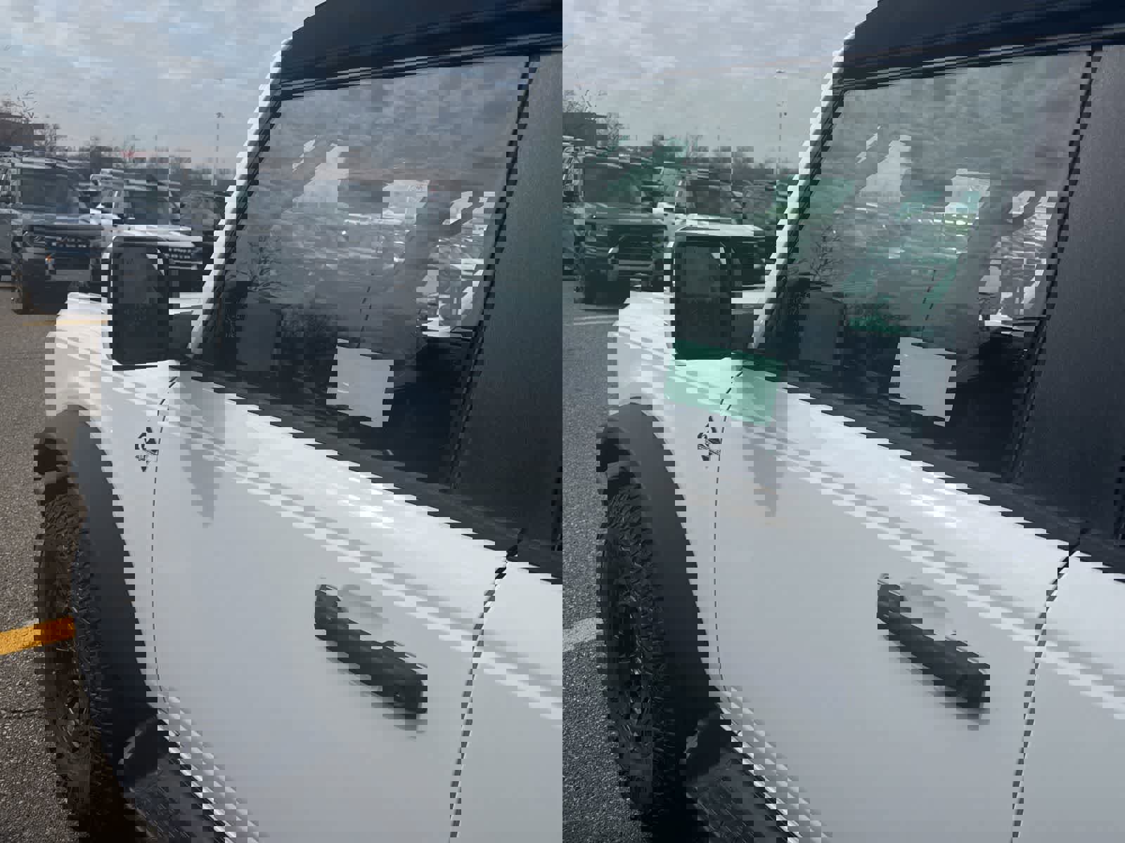 New 2026 Ford Bronco Outer Banks w/ Sasquatch Package image 3