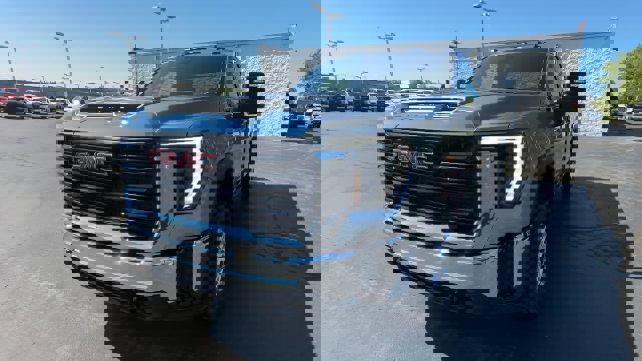 New 2025 GMC Sierra 2500 Pro w/ Convenience Package image 3