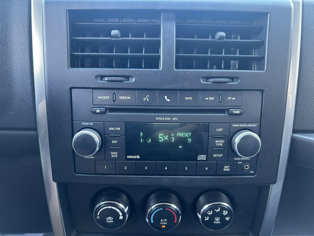 Used 2010 Jeep Liberty Sport w/ Popular Equipment Group AWD/4WD image 21