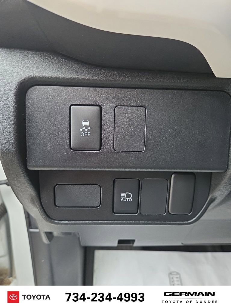 Used 2022 Toyota Tacoma SR image 19