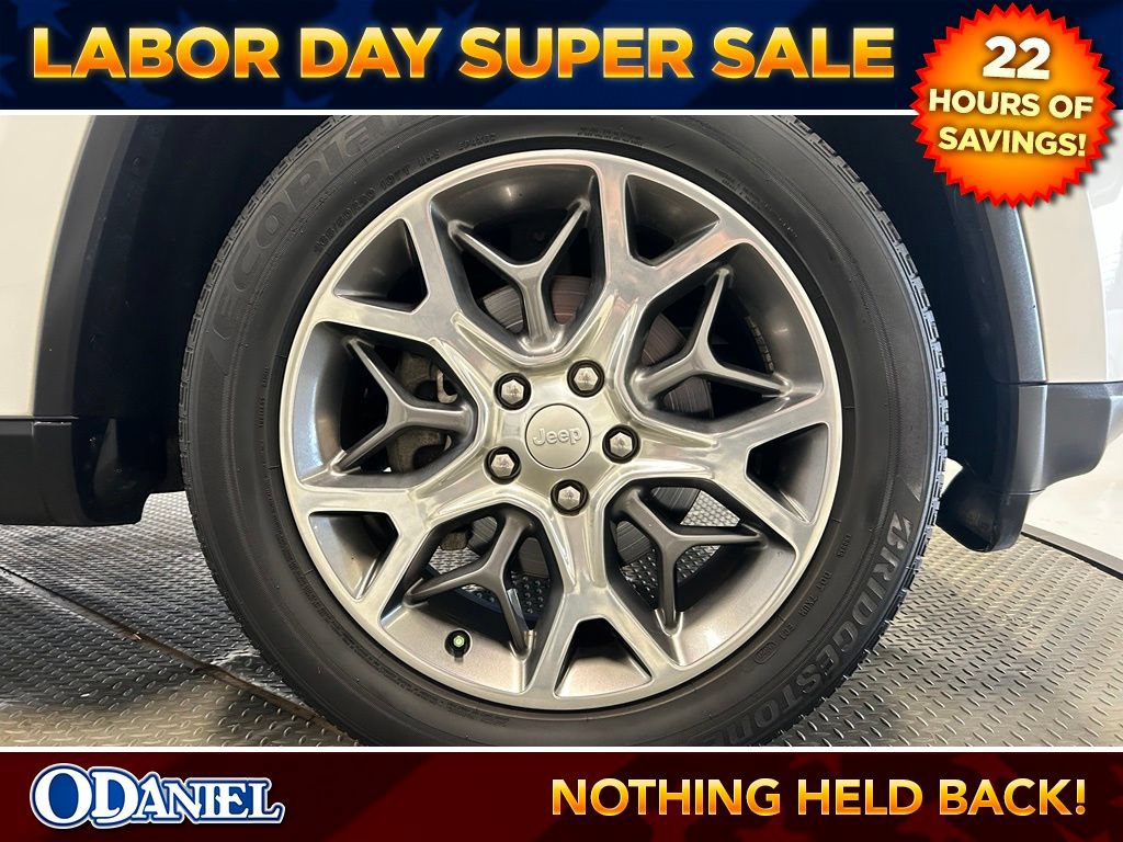 Used 2020 Jeep Grand Cherokee Limited AWD/4WD image 31
