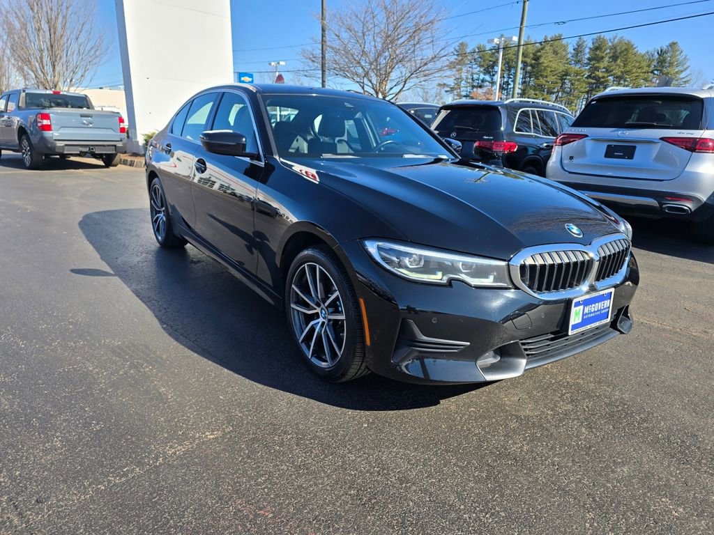 Used 2021 BMW 330i xDrive Sedan w/ Premium Package image 11