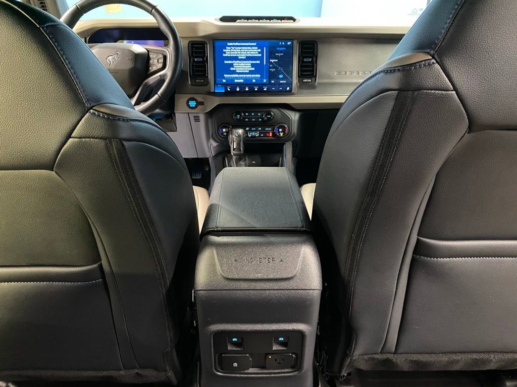 Used 2024 Ford Bronco Wildtrak image 38