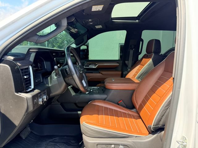 Used 2024 GMC Sierra 3500 Denali Ultimate AWD/4WD image 14