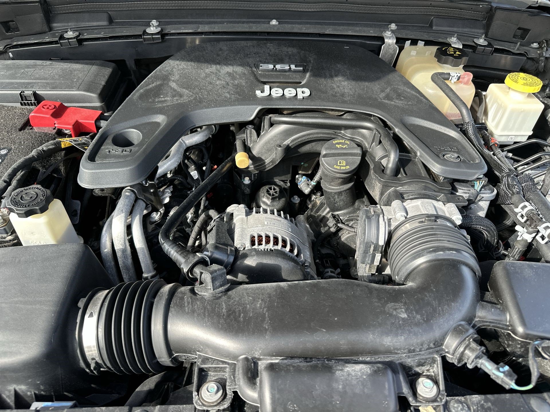 Used 2021 Jeep Gladiator Overland AWD/4WD image 17