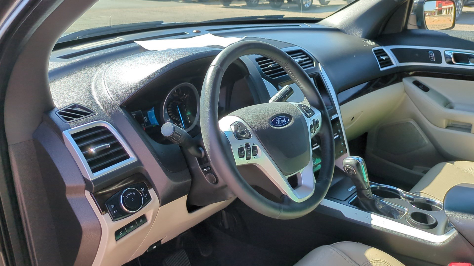 Used 2015 Ford Explorer Limited w/ Equipment Group 302A FWD image 12