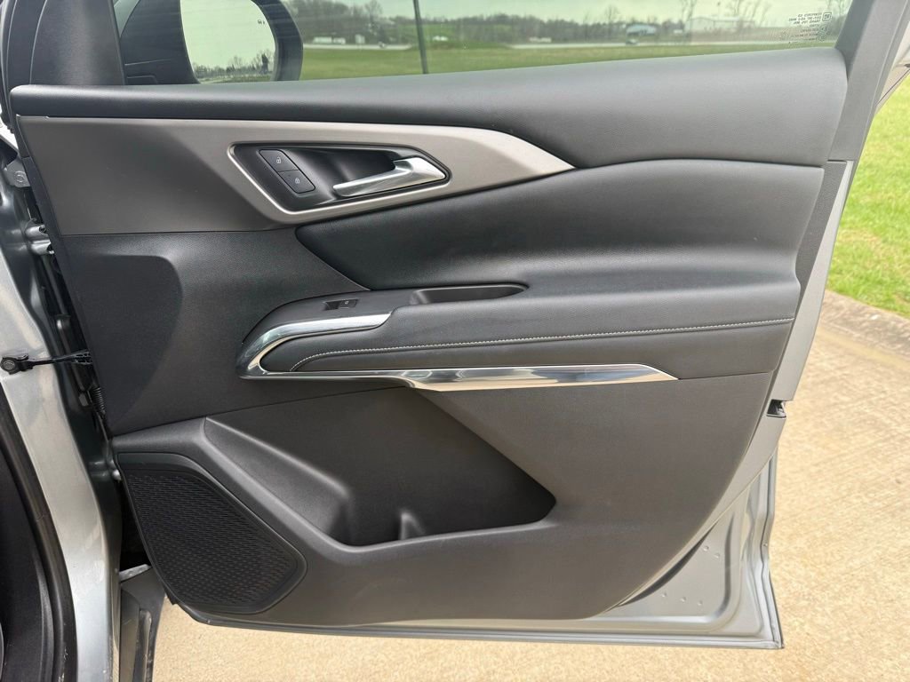 Used 2024 Chevrolet Traverse LS image 20