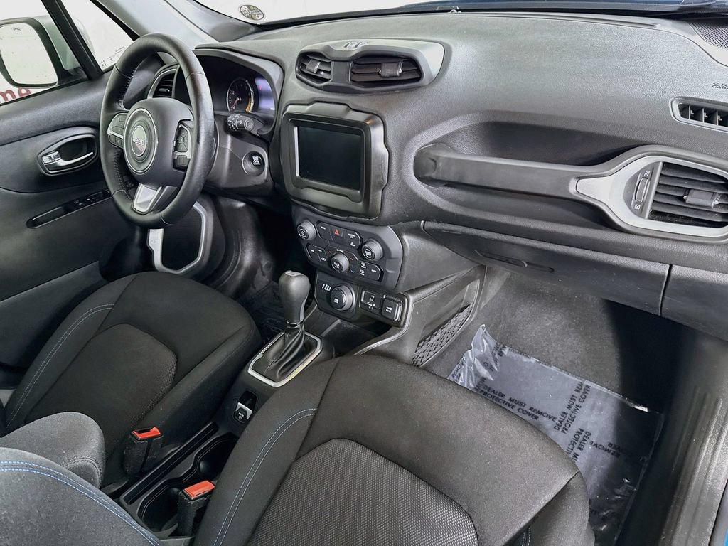 Used 2021 Jeep Renegade Latitude AWD/4WD image 32