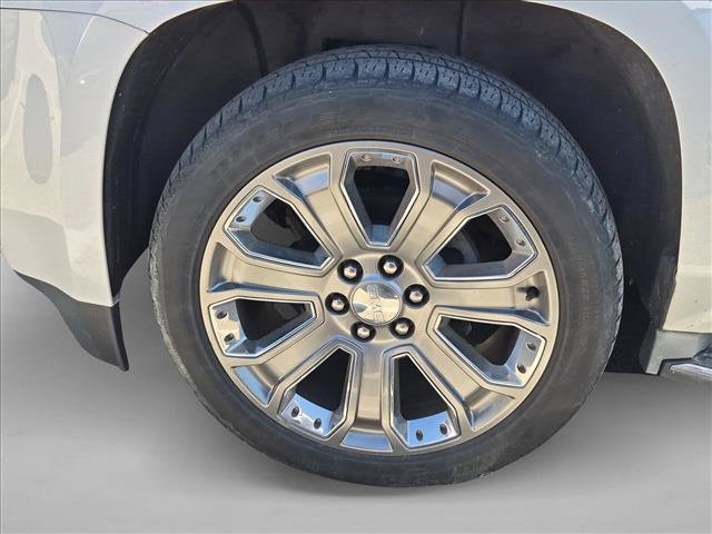 Used 2016 GMC Yukon Denali w/ Open Road Package AWD/4WD image 7