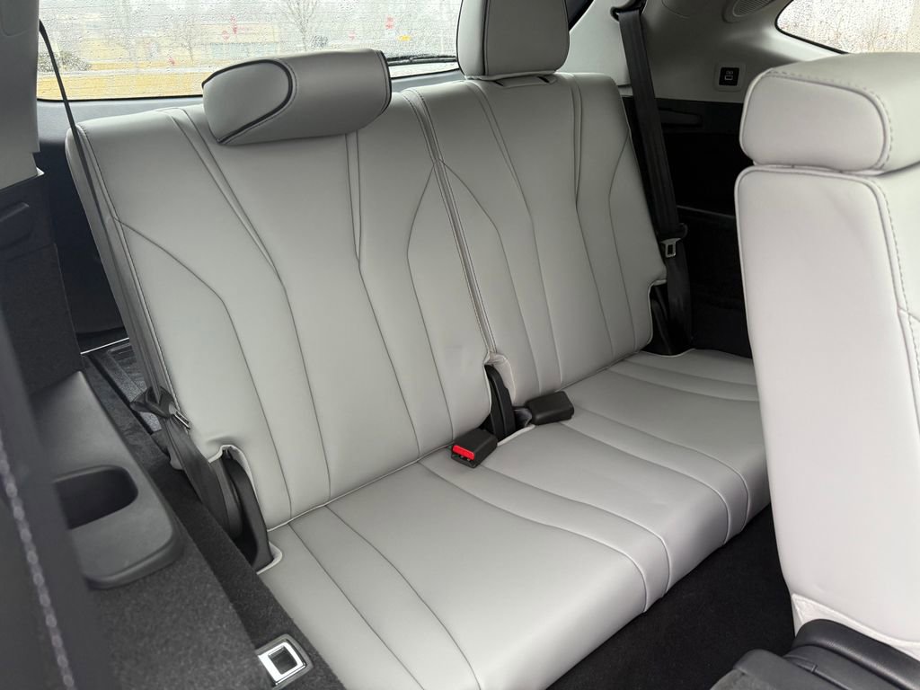 New 2026 Acura MDX w/ Advance Package image 11