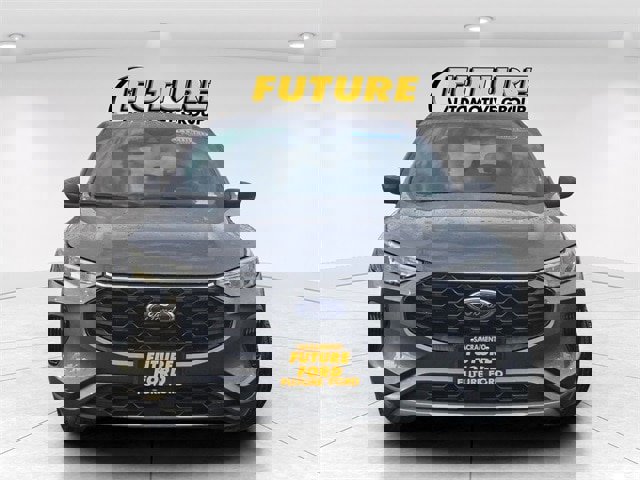 Certified 2024 Ford Escape ST-Line image 2