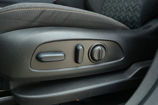 Used 2024 Chevrolet Equinox LT AWD/4WD image 21