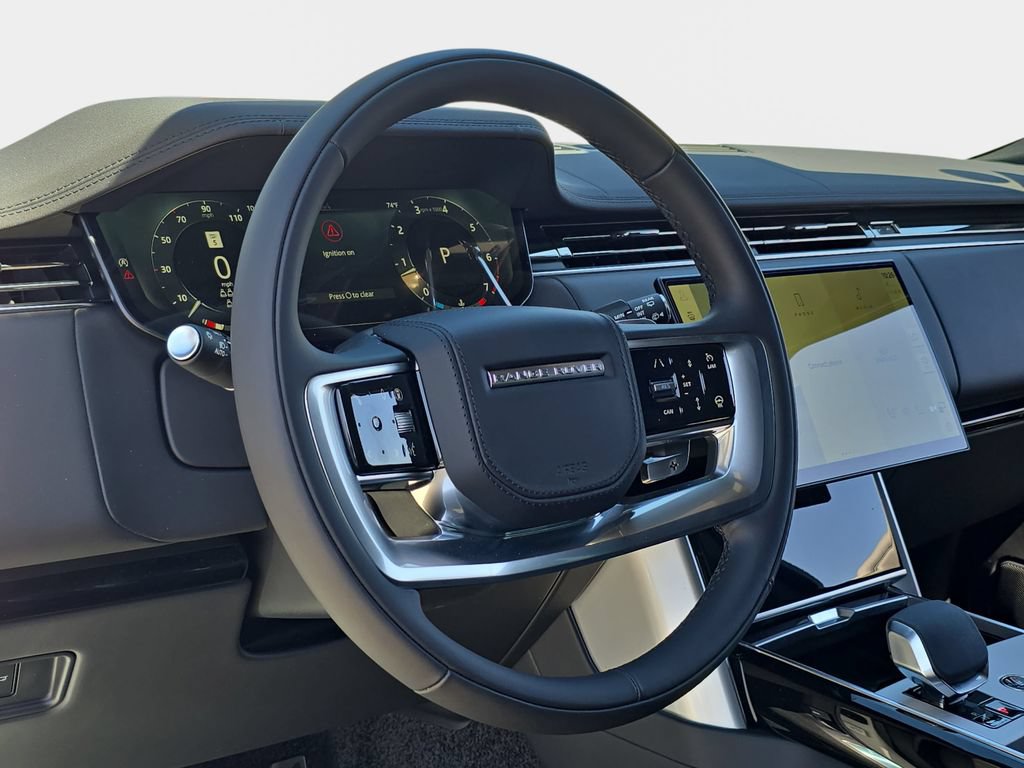 New 2026 Land Rover Range Rover Long Wheelbase SE AWD/4WD image 18