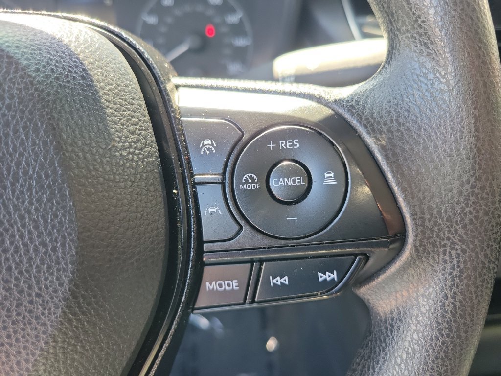 Used 2025 Toyota Corolla LE w/ LE Premium Package FWD image 25