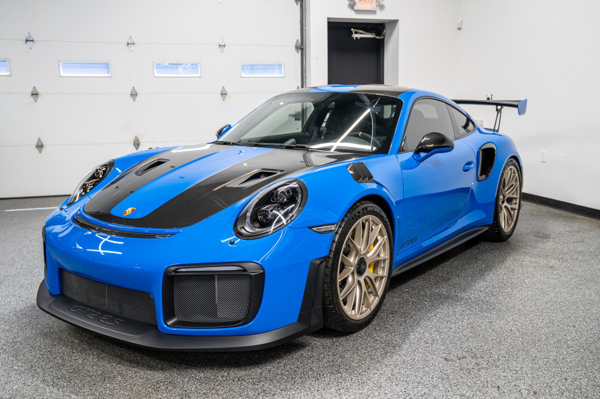 Used 2018 Porsche 911 GT2 RS RWD image 5